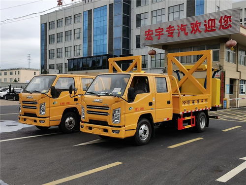 江鈴高速防撞緩沖車 功能、價(jià)格與配置詳解及與救護(hù)車的協(xié)同應(yīng)用